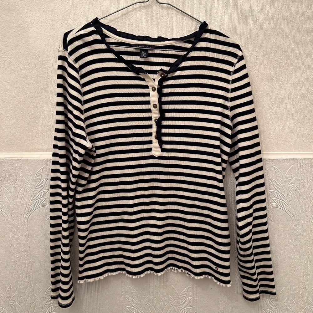 ✨ 2/$30 ✨ Navy & White Striped Tommy Hilfiger Top with Ruffle trim in size L